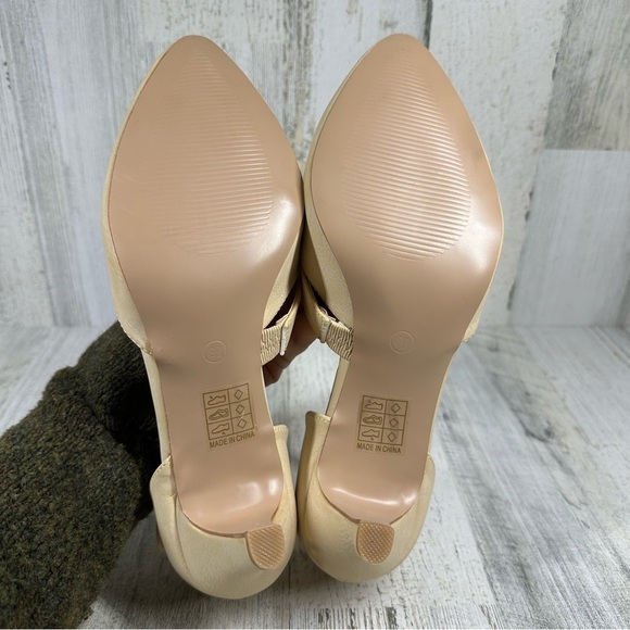 New Journee Collection Tillis D'Orsay Pump in Nude #891 - Picture 9 of 13